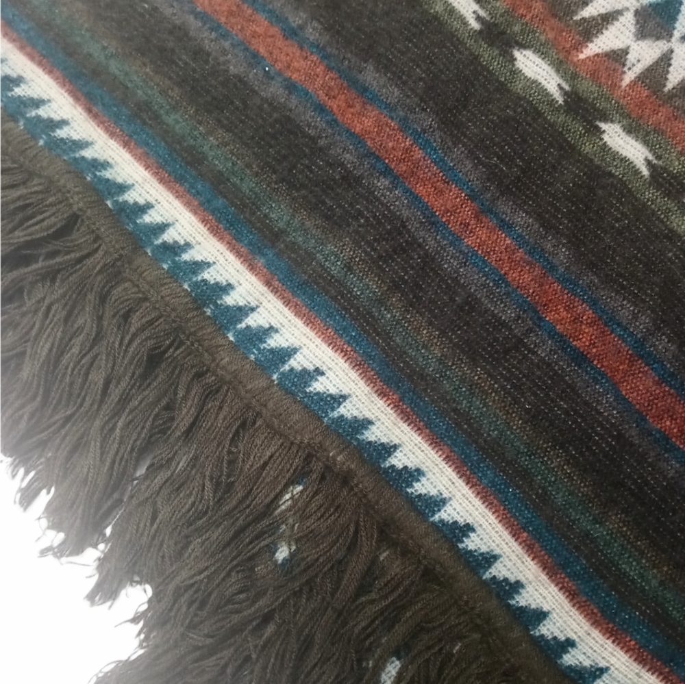 Hooded Western Aztec Poncho - Picture 3 of 6